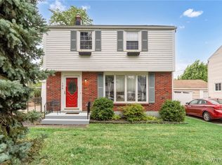 196 Woodcrest Dr, Buffalo, NY 14220