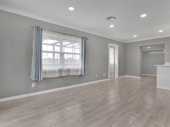 3rd image of 120 PRIMROSE COURT