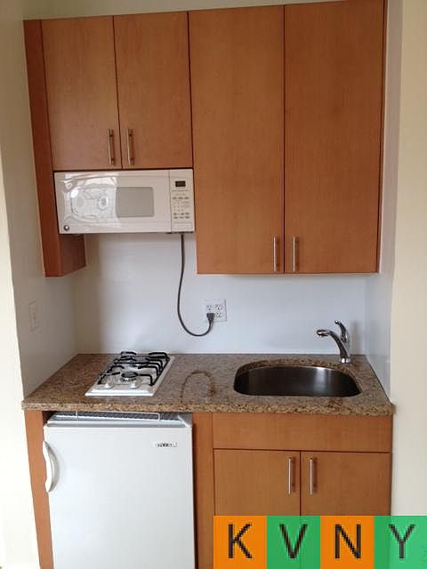 2nd image of 55 Morton St APT 2E