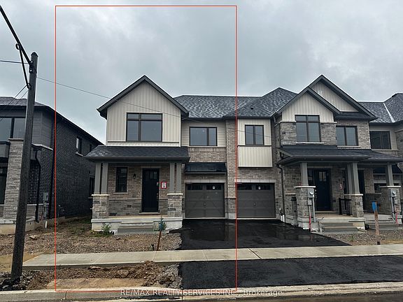 2nd image of 10 Molnar Cres