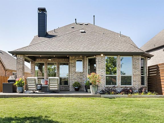 3rd image of 1108 Ivory Horn Dr