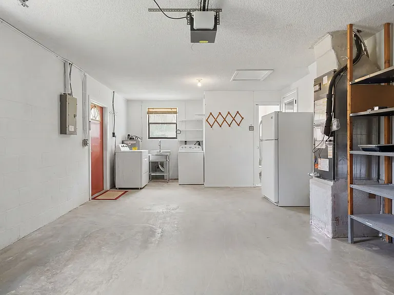 512 Monroe Ave — Photo 26
