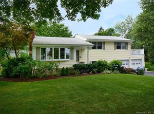 36 Village Dr, New Canaan, CT 06840