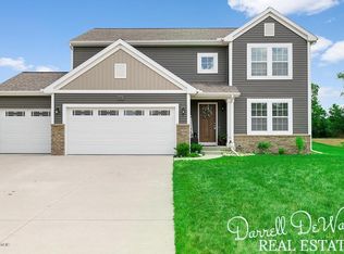 1114 Springview Ct, Middleville, MI 49333