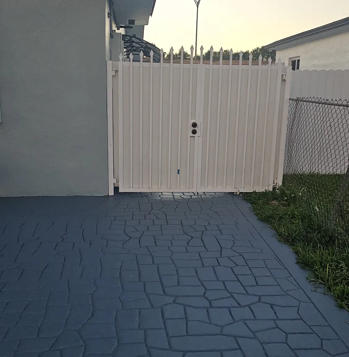 1 bed, 180 sqft, $1,200 — Photo 1