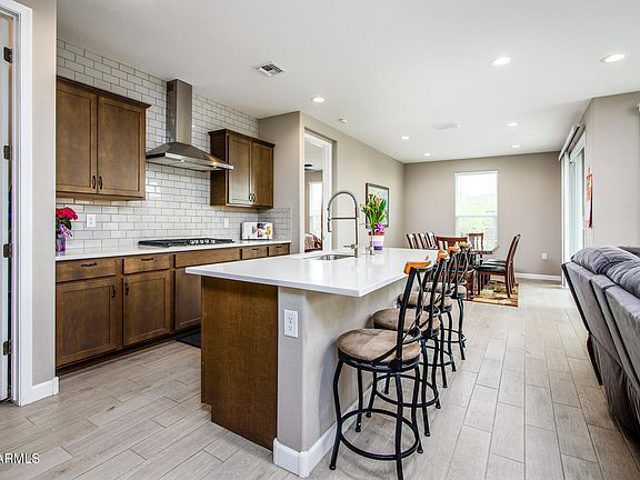 5th image of 16551 W WINSTON Drive