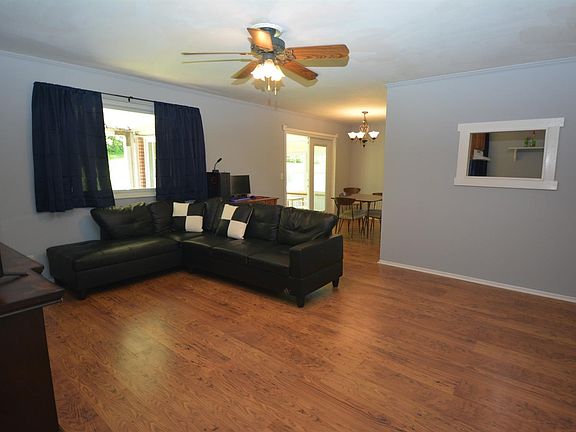 3rd image of 2891 Hanois Ct