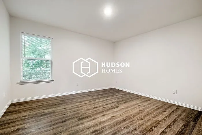 707 Sewanee St — Photo 9