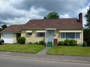 210 N 1st St, Stayton, OR