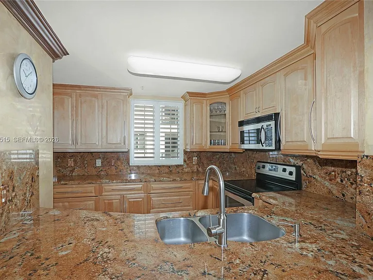 10 Aragon Ave #1216 — Photo 10