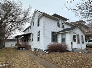 409 Collins Ave, Mandan, ND 58554