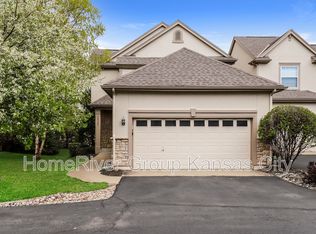 16125 Linden St, Overland Park, KS 66085