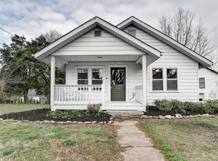 41 Morgan St, Candler, NC 28715