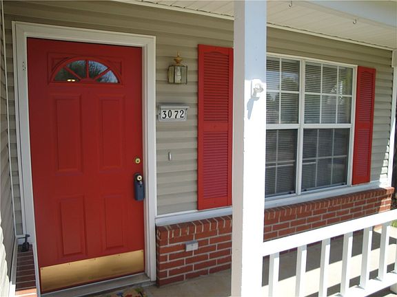 2nd image of 3072 W Oakfield St