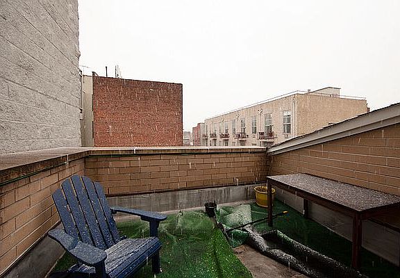 5th image of 180 Scholes St APT 3L