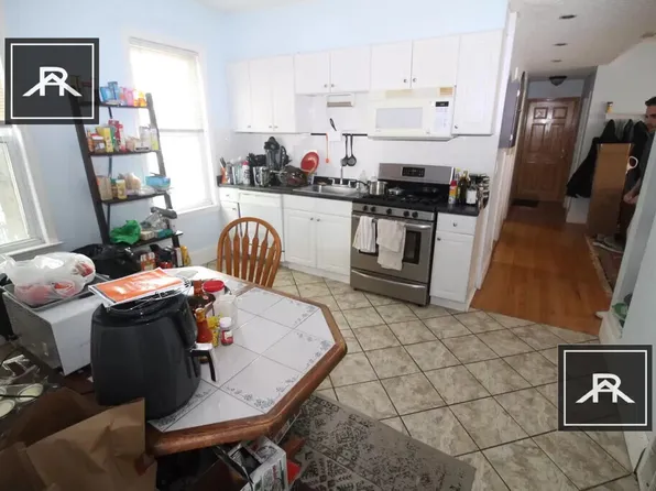 9 Harvard Ter APT 1, Boston, MA 02134