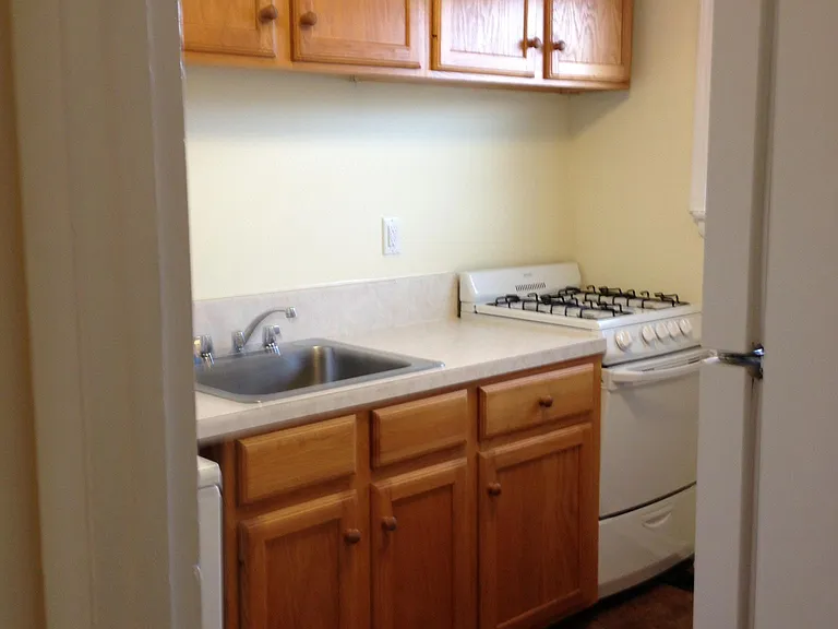 712 S Franklin St #B — Photo 5