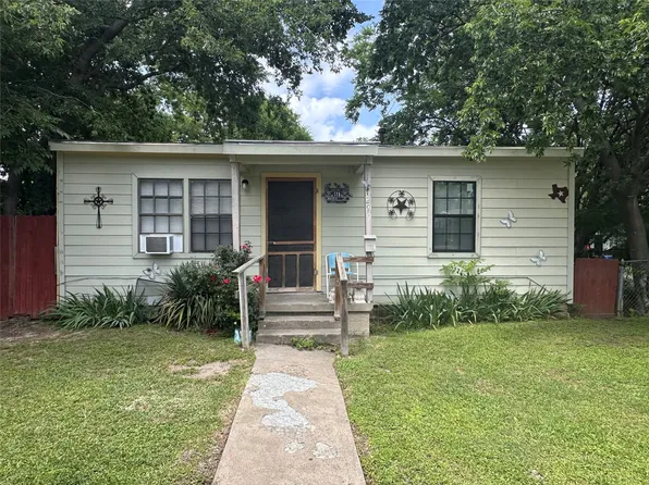 129 E Wanda Dr, Garland, TX 75040