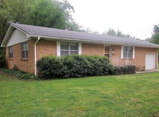 313 W 9th Ave, Caney, KS 67333