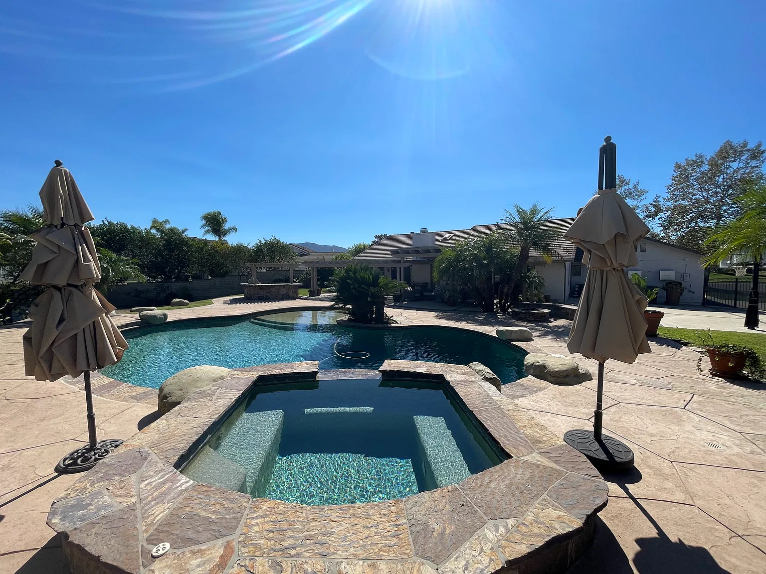4 bed, 2261 sqft, $5,500 — Photo 4