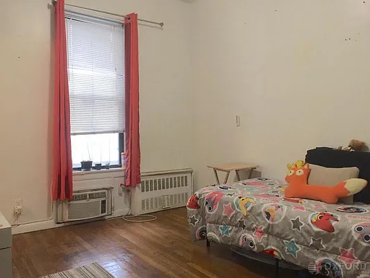 Rented by Oxford Property Group | media 35