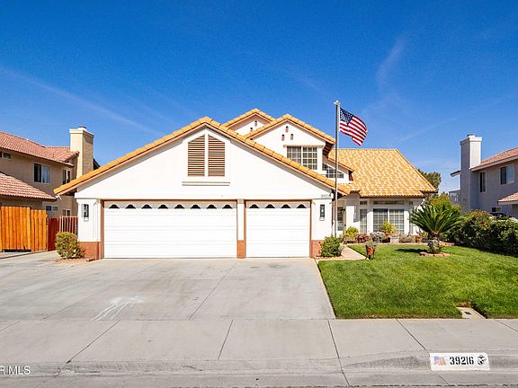 2nd image of 39216 Beacon Ln