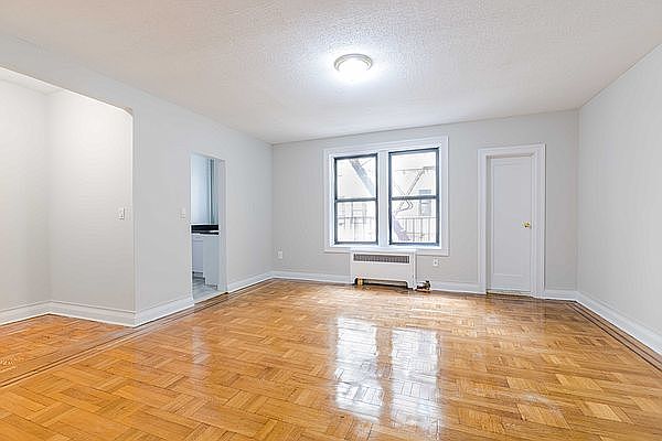 1st image of 2160 Caton Ave APT 1A