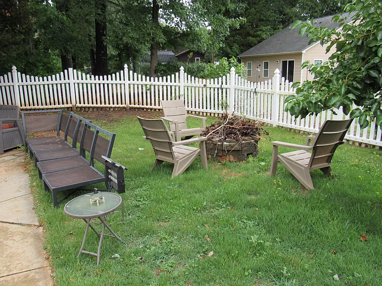 1511 Crowders Woods Dr — Photo 27