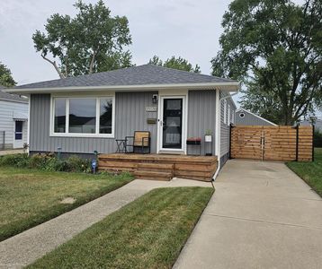 25036 Flower Ave, Eastpointe, MI, 48021