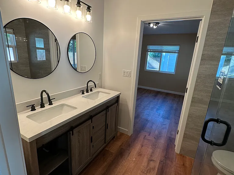 2017 Veteran Ave — Photo 14