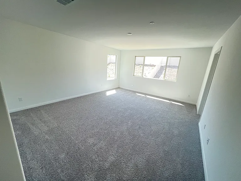 21469 Thomas Ct — Photo 90