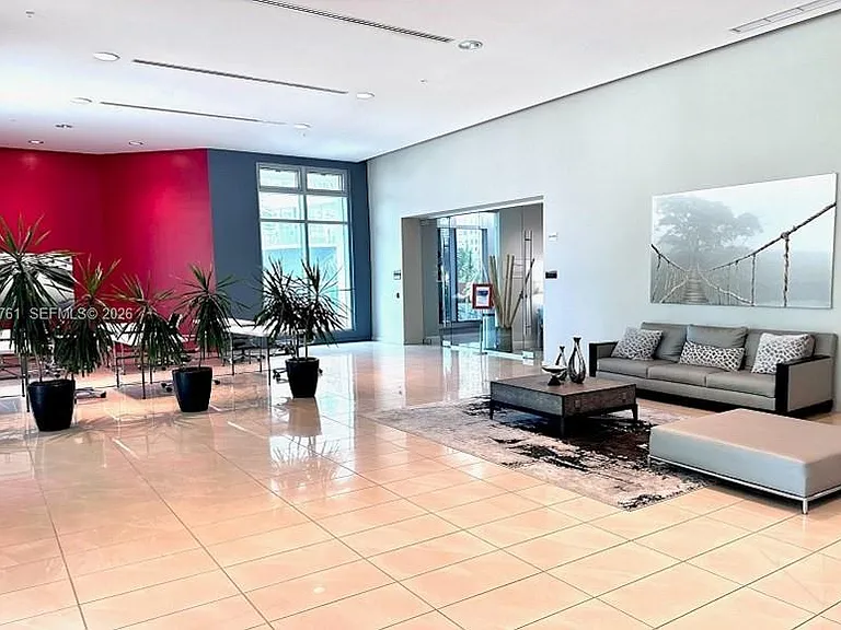 300 S Biscayne Blvd #T-2012 — Photo 26
