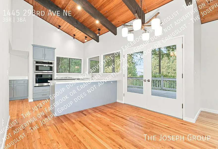 Serene 3-Bedroom Retreat in Carnation — Photo 4