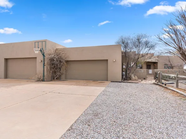 107 Keira Ct, Corrales, NM 87048
