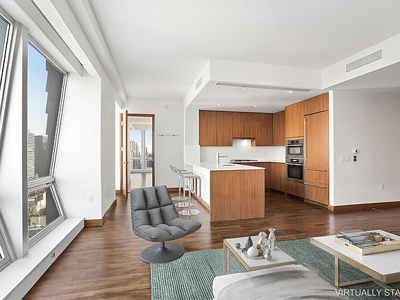 4th image of 400 5th Ave APT 35E