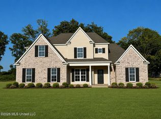 888 Hazelwood Dr, Lake Cormorant, MS 38641