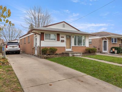 6516 Colonial St, Dearborn Heights, MI, 48127