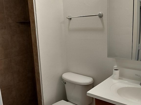 3rd image of 431 Calle Barrio Nuevo