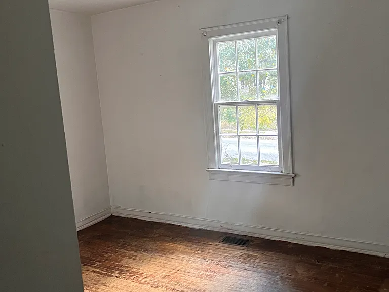 986 Glenwood Ave SE — Photo 8