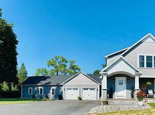 7473 Thompson Rd, North Syracuse, NY 13212