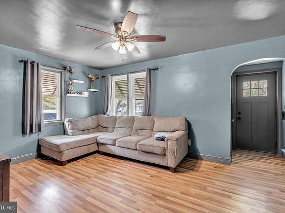 5th image of 182 Delsea Dr S