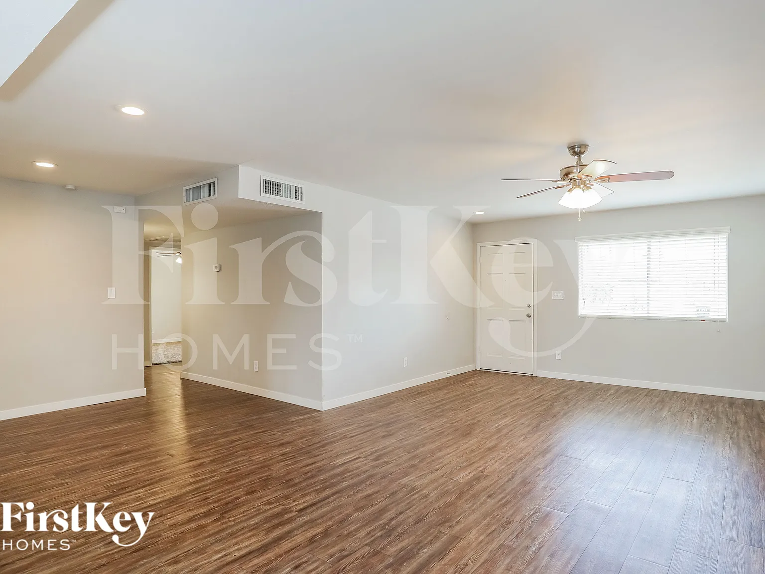 3 bed, 2.0 bath, 1758 sqft, $1,895 — Photo 3