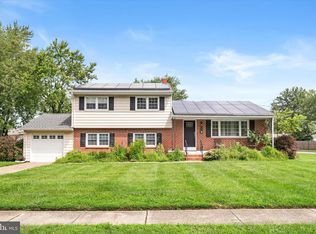 32 Rockland Rd, Ewing, NJ 08638