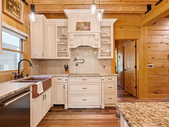 17th image of 6011 Garrison Springs Rd