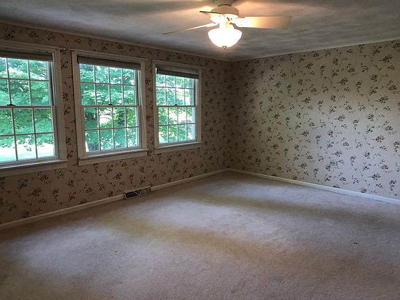4th image of 82 Old Kirkland Ave