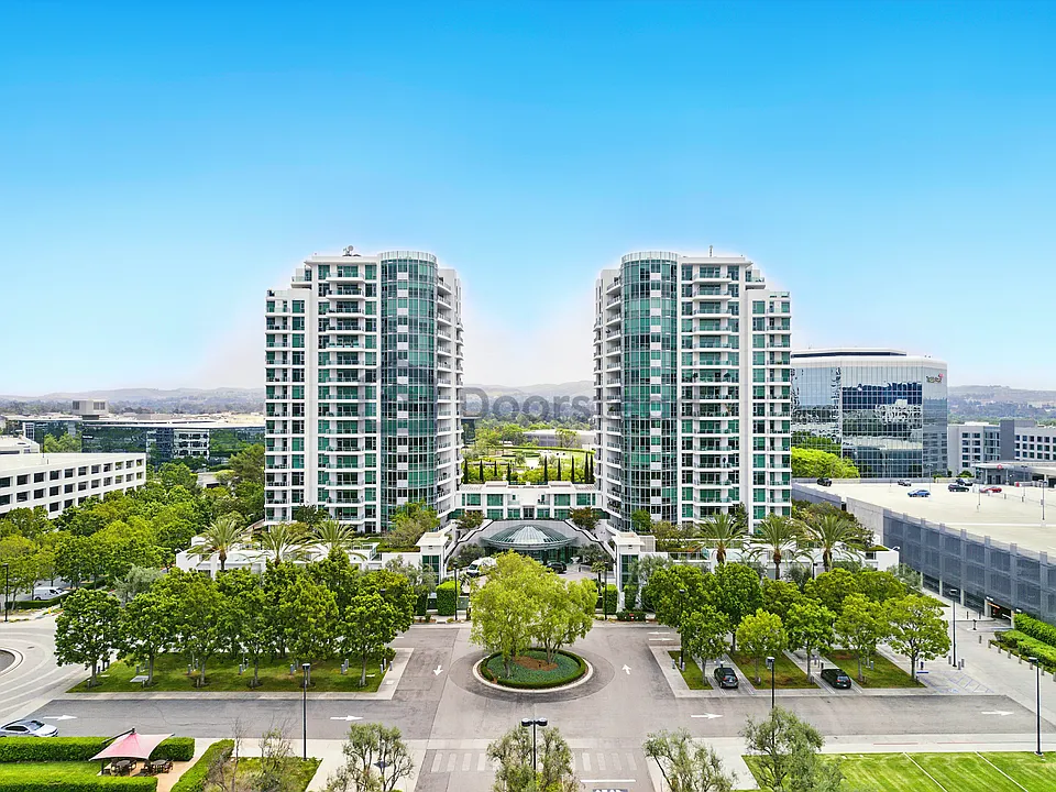 3141 Michelson Dr #1008