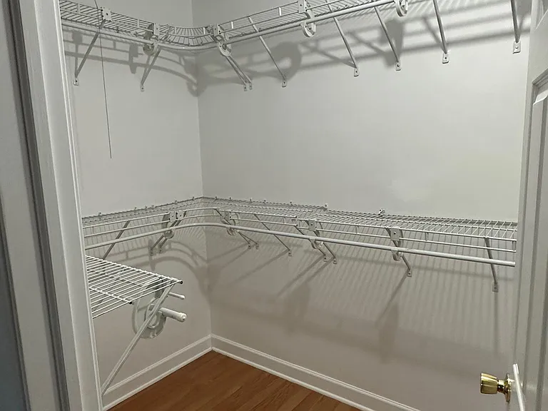 527 W Eastman St #1 — Photo 6