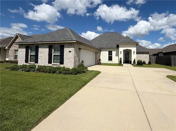 103 Cypress Park Ln, Belle Chasse, LA 70037