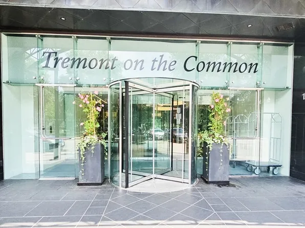 151 Tremont St APT 12T, Boston, MA 02111