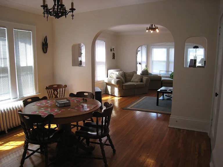 1822 Portland Ave — Photo 1